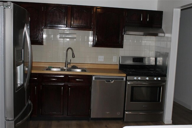 Building Photo - 12823 Calamaide Ct