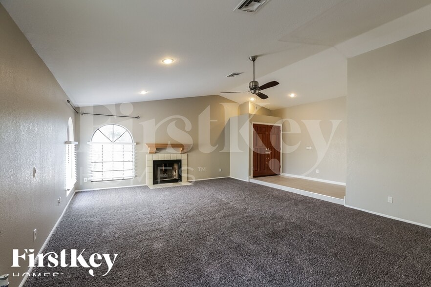 Building Photo - 2994 N Benson Ln