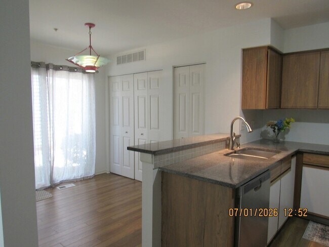 Building Photo - 1804 Oslo Ct