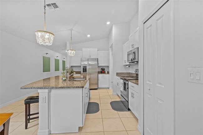 Building Photo - 5554 Blue Azure Dr