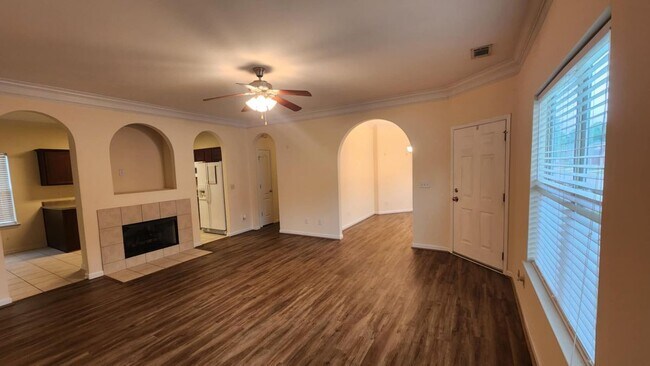 Building Photo - 299 High Ridge Dr