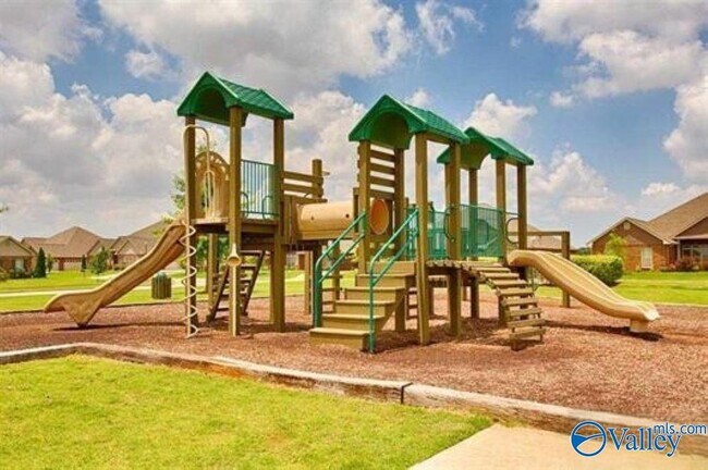 Building Photo - 120 Delilah Ln