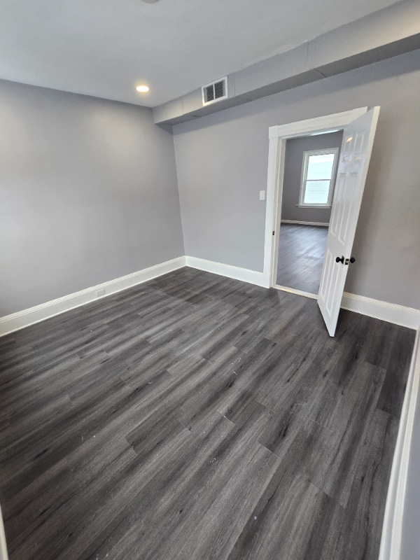 Building Photo - 32 Bunker Ave