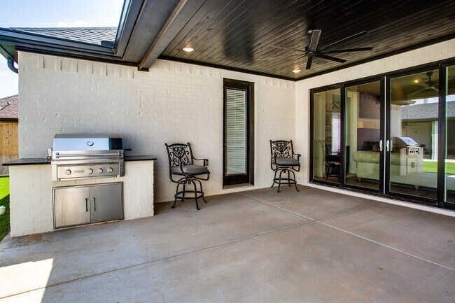 Building Photo - 3812 138th St