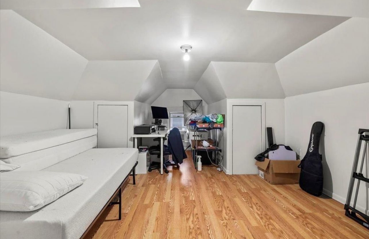Building Photo - 31 72nd St