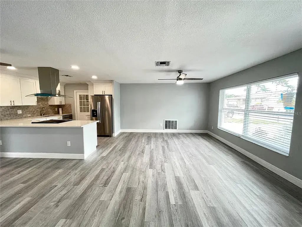 Building Photo - 1806 Ironwood Ct W