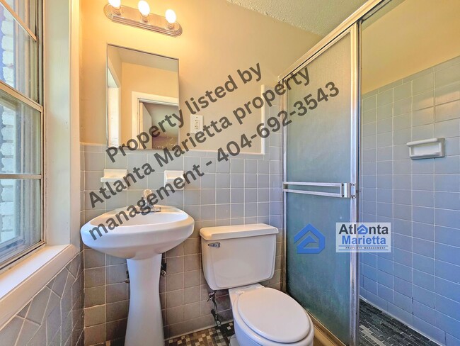 Building Photo - Charming Renovated Ranch on Private Wooded...