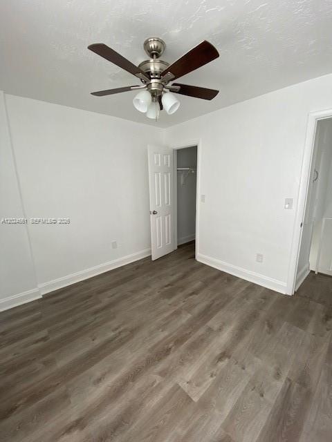 Building Photo - 5960 NE 5th Ct