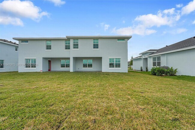 Building Photo - 1687 Hoot Owl Holw