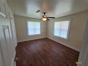 Building Photo - 5902 TX-36