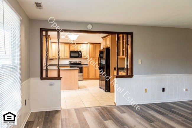 Building Photo - 7726 Tipperary Trail