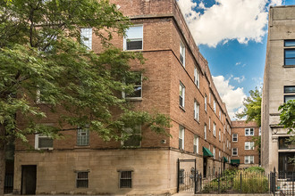 Building Photo - Barry Court - 722 W Barry Ave
