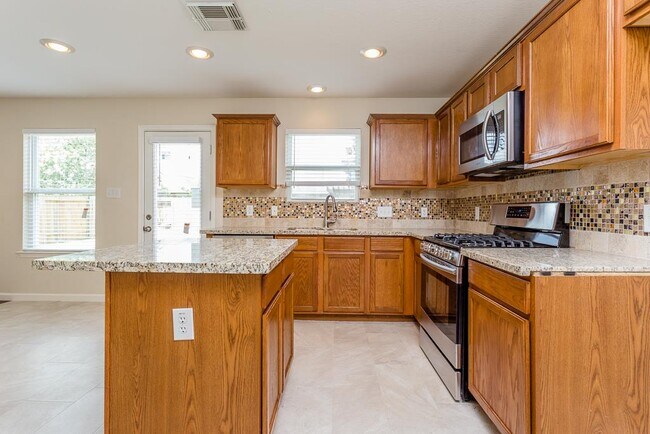 Building Photo - 8438 Resada Park Ln