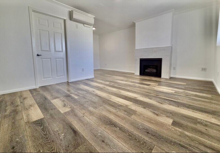 Building Photo - 4225 Inglewood Blvd
