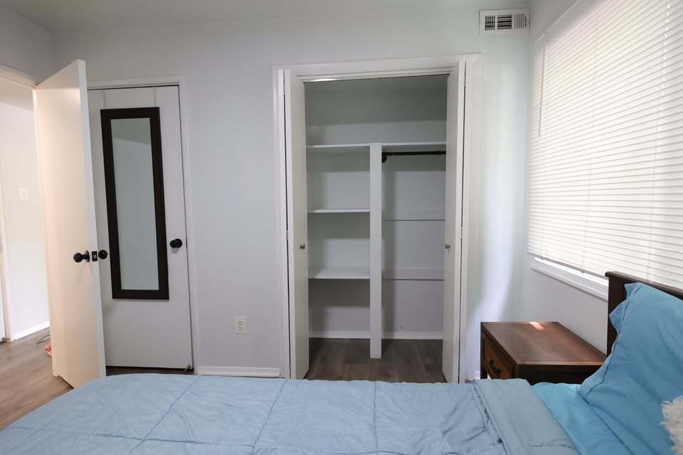 Building Photo - 2912 Kings Chapel Rd