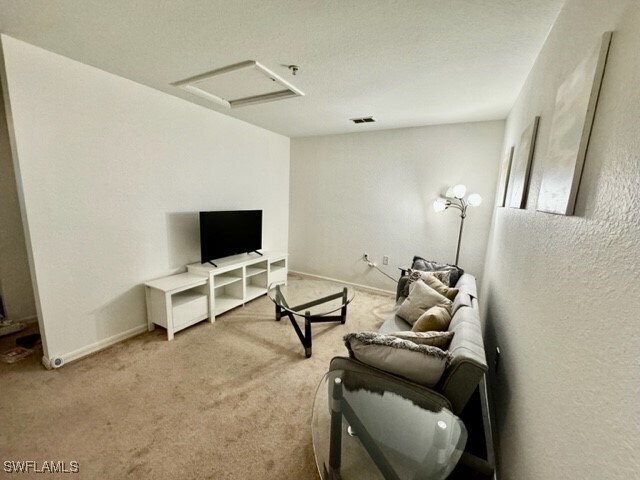 Building Photo - 9430 Ivy Brook Run