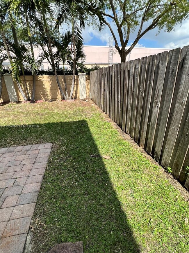 Building Photo - 15389 SW 90th Terrace