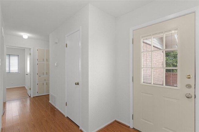 Building Photo - 8102 Red Willow Dr