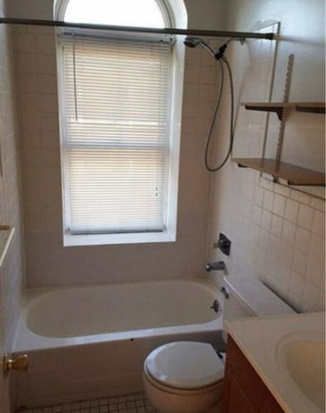 Building Photo - 59-65 E Broad St