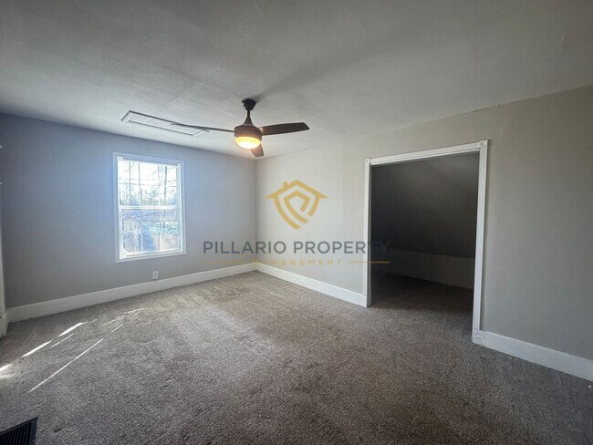 Building Photo - Beautifully Updated, 2-Bedroom, 1.5-Bathroom Located in Brookside Park, Available NOW!