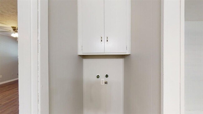 Building Photo - 16567 Farm to Market Rd 2154