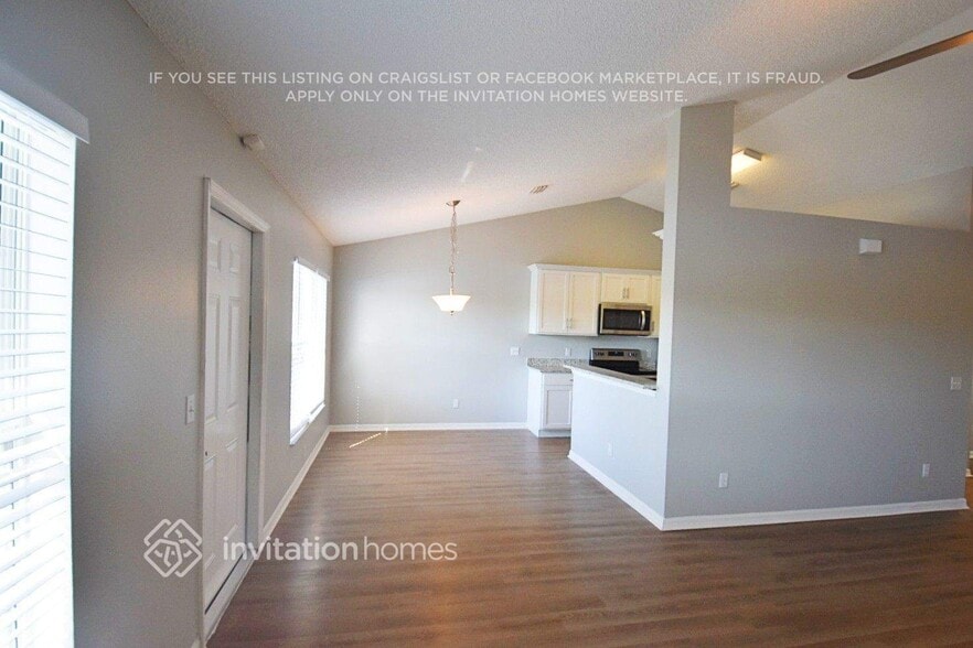 Building Photo - 1085 Kingfisher Way