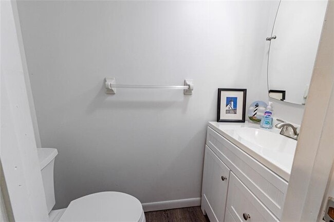 Building Photo - 6131 SW 42nd Ct