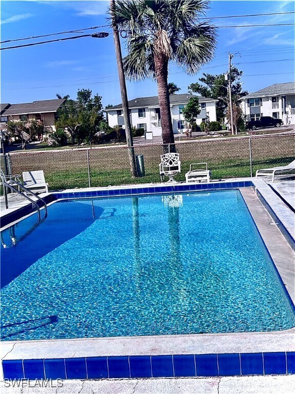 Building Photo - 423 Cape Coral Pkwy W