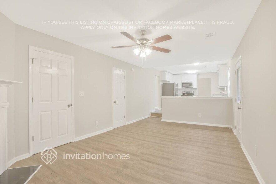 Building Photo - 2200 Ramblewood Cir