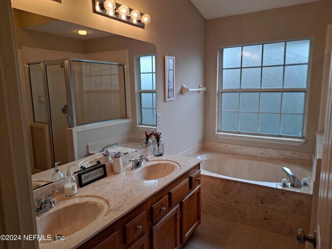 Building Photo - 11786 Lanier Creek Dr