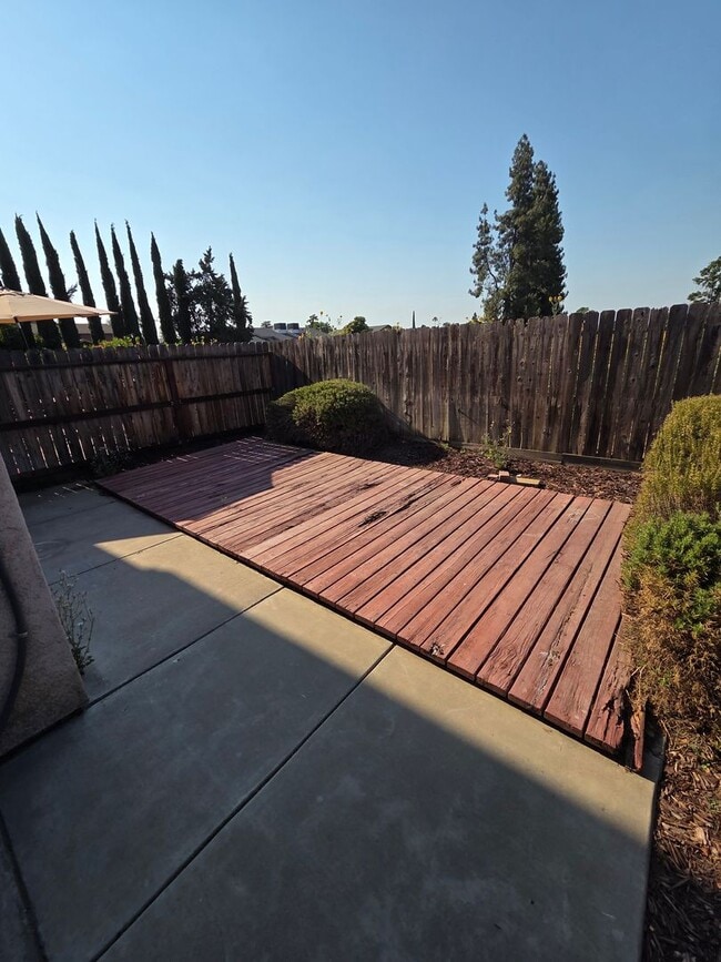 Building Photo - NA360-Bachan, David