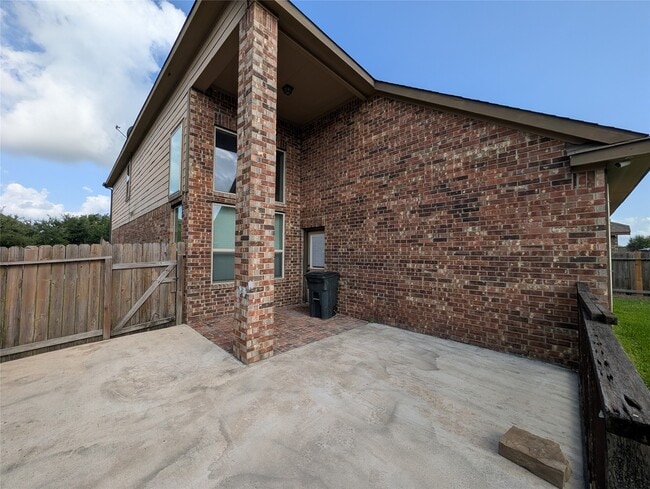 Building Photo - 6614 Hunters Creek Ln