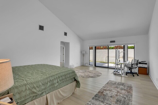 Building Photo - 2903 Banyan Blvd Cir NW