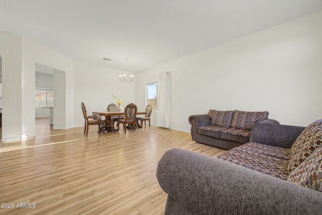 Building Photo - 8663 W Yukon Dr