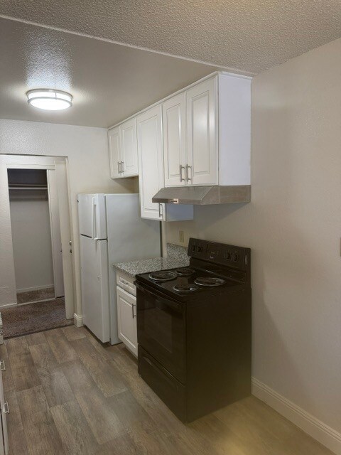 Building Photo - Stockton, One bedroom, One bathroom Condo
