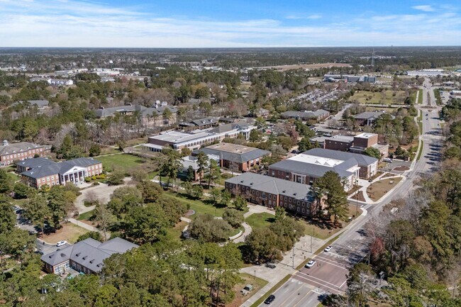 Building Photo - 543 Gemstone Blvd