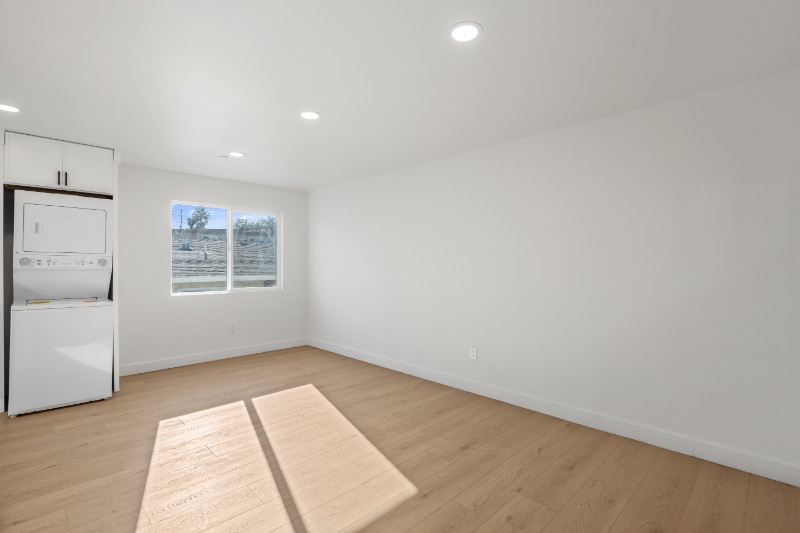 Building Photo - 3724 Acacia St