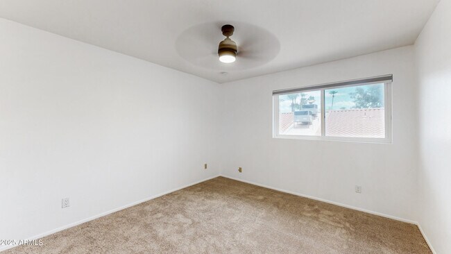 Building Photo - 6172 E Nisbet Rd