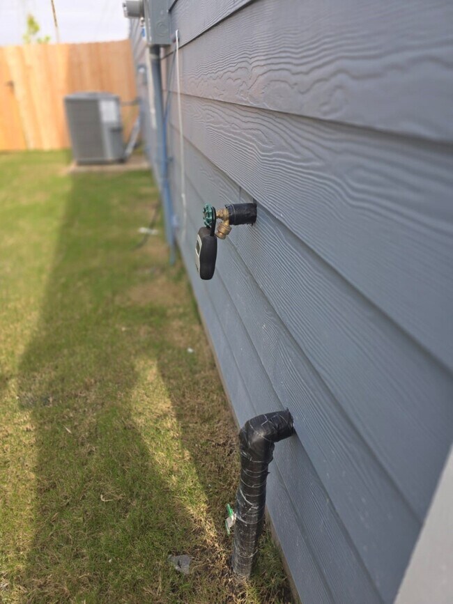 Building Photo - 2803 Lisburn Ter Ln