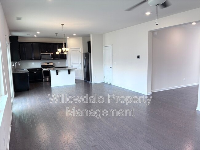 Building Photo - 229 Willow Grove Ln