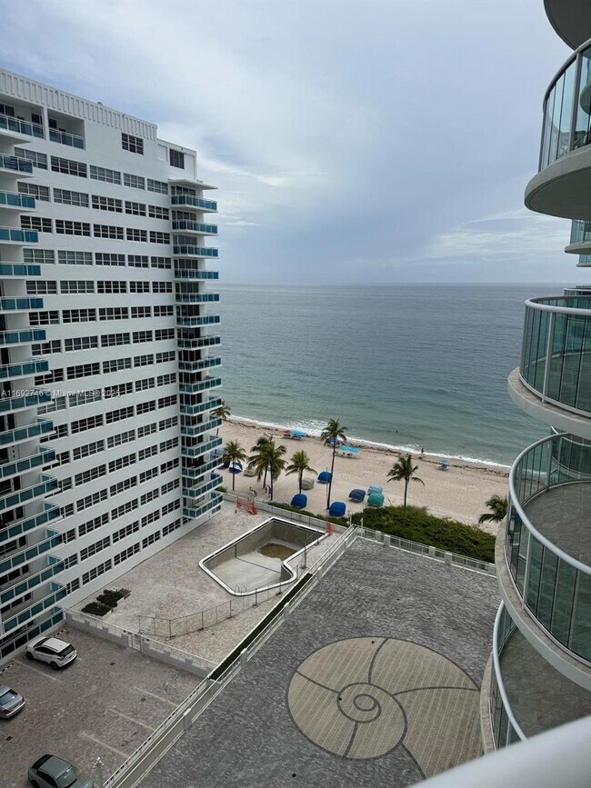 Building Photo - 3410 Galt Ocean Dr