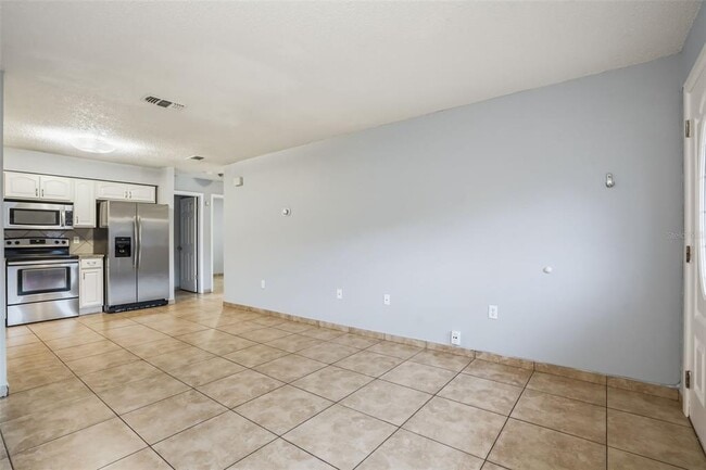 Building Photo - 2720 Sunrise Ct