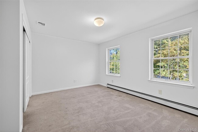 Building Photo - 1281 NY-208