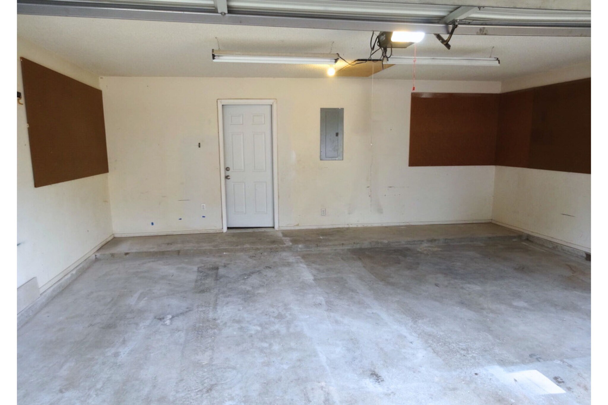 Building Photo - 4406 Parkhurst Dr
