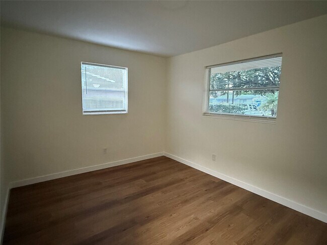 Building Photo - 9460 SW 52nd St