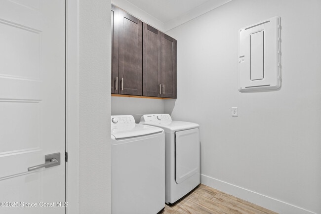 Building Photo - 82 Hubble Ln