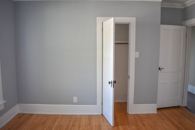 Building Photo - RHER175