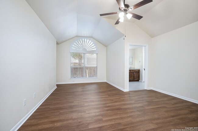 Building Photo - 963 River Rock