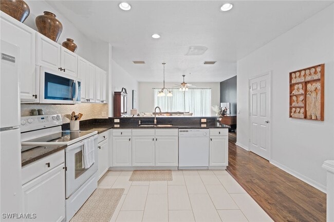 Building Photo - 941 Hampton Cir