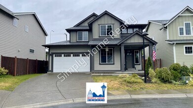 Building Photo - Step Inside to this Home with Spacious & Flexible Living!